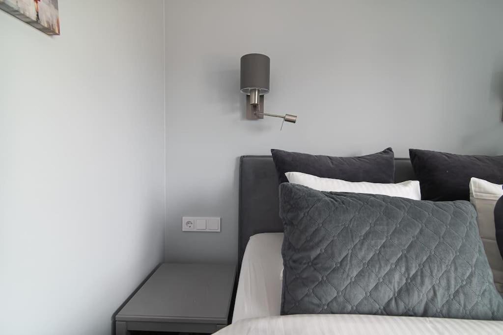 Stylish And Cosy 1-Bedroom Apartment By Urban Rent Vilnius Kültér fotó